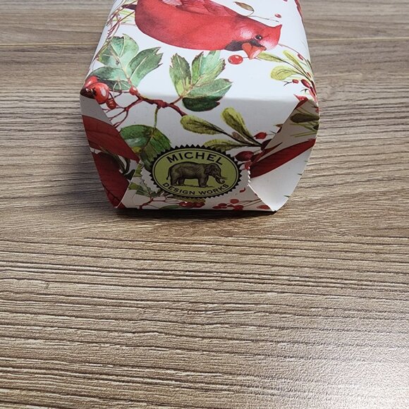 Michel Design Works Poinsettia Shea Butter Soap - Picture 4 of 4